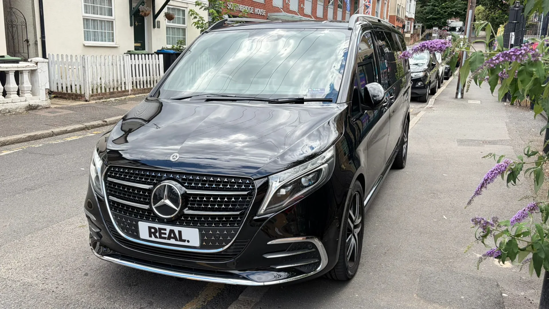 Luxury sedan and executive SUV chauffeur fleet options
